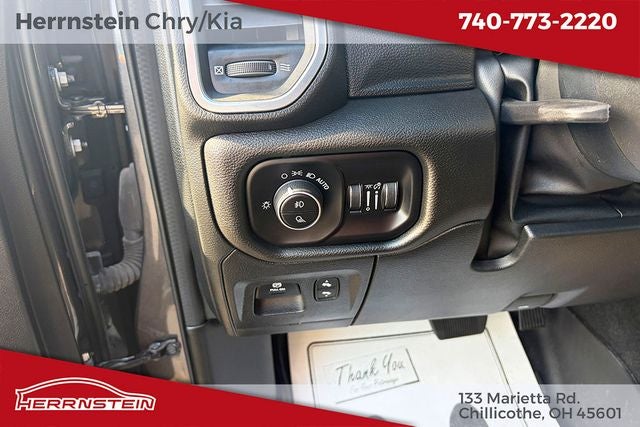 2023 RAM 1500 Laramie Crew Cab 4x4 5'7' Box