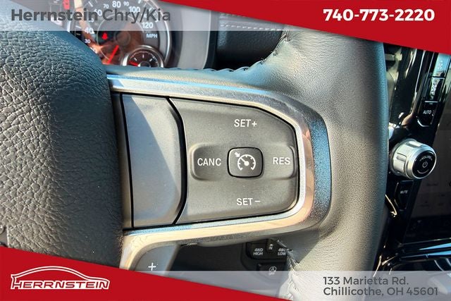 2023 RAM 1500 Laramie Crew Cab 4x4 5'7' Box