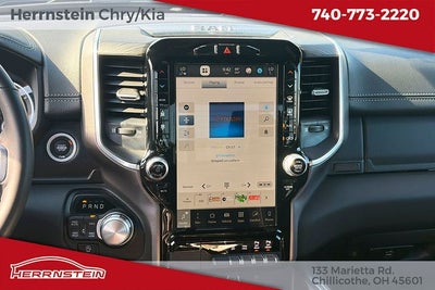 2023 RAM 1500 Laramie Crew Cab 4x4 5'7' Box