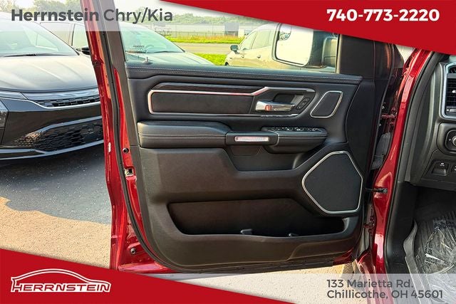 2023 RAM 1500 Laramie Crew Cab 4x4 5'7' Box