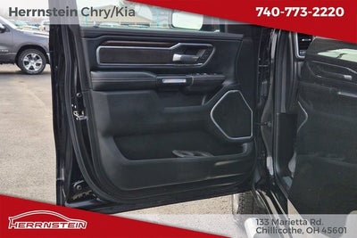 2022 RAM 1500 Laramie Crew Cab 4x4 5'7' Box