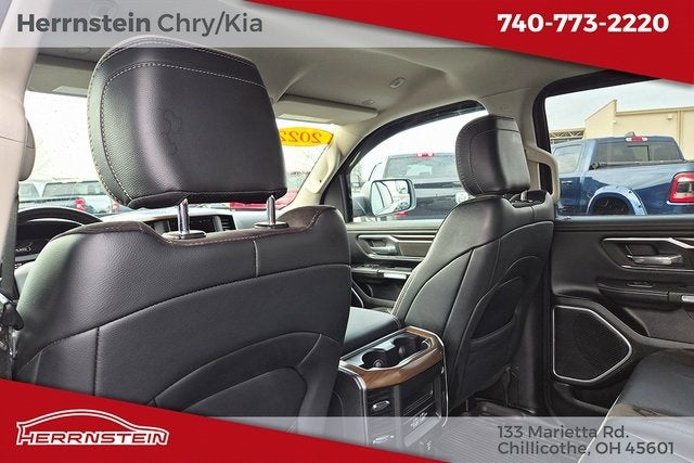 2022 RAM 1500 Laramie Crew Cab 4x4 5'7' Box