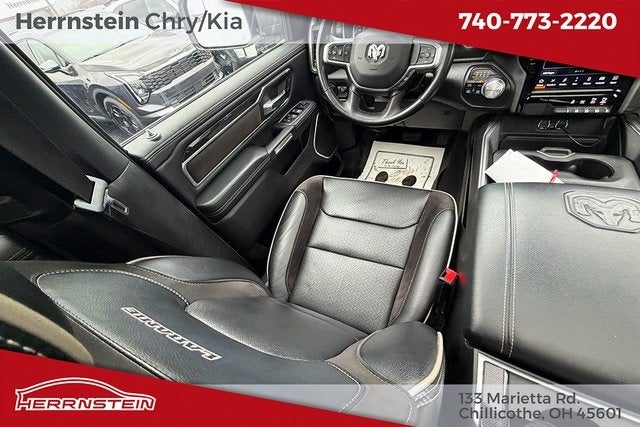 2022 RAM 1500 Laramie Crew Cab 4x4 5'7' Box