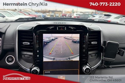 2022 RAM 1500 Laramie Crew Cab 4x4 5'7' Box