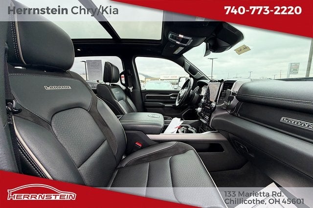 2022 RAM 1500 Laramie Crew Cab 4x4 5'7' Box