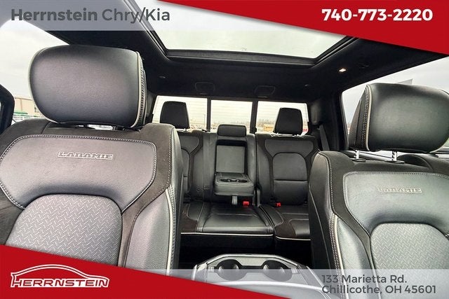 2022 RAM 1500 Laramie Crew Cab 4x4 5'7' Box