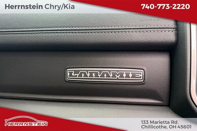 2022 RAM 1500 Laramie Crew Cab 4x4 5'7' Box