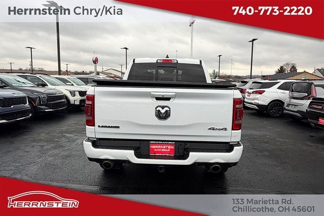 2022 RAM 1500 Laramie Crew Cab 4x4 5'7' Box