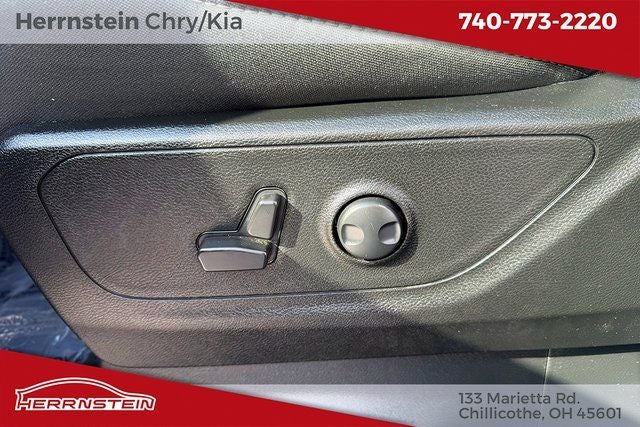 2023 RAM 1500 Big Horn Crew Cab 4x4 6'4' Box