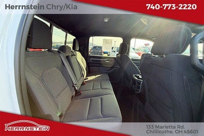 2023 RAM 1500 Big Horn Crew Cab 4x4 6'4' Box