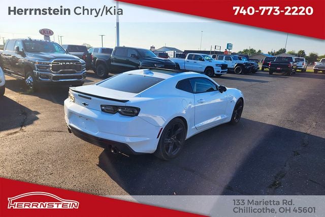 2022 Chevrolet Camaro RWD Coupe 1LT