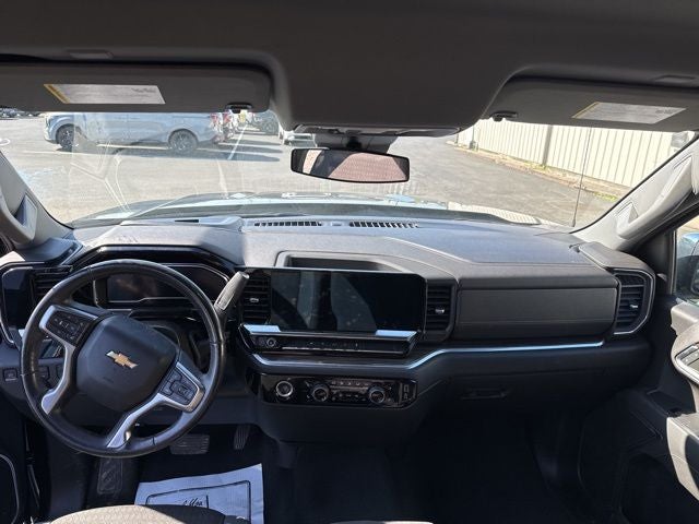 2022 Chevrolet Silverado 1500 4WD Crew Cab Short Bed LT with 2FL