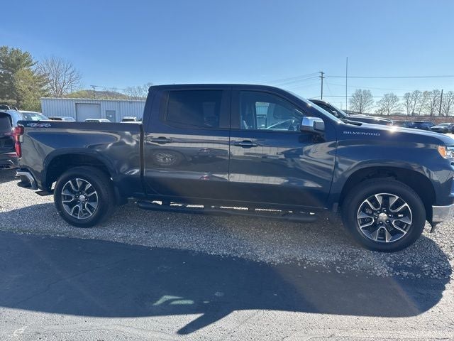 2022 Chevrolet Silverado 1500 4WD Crew Cab Short Bed LT with 2FL