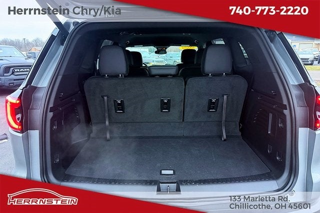 2025 GMC Acadia AWD AT4