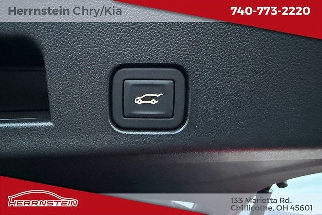 2025 GMC Acadia AWD AT4