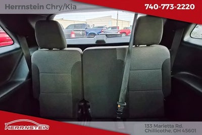 2022 Chevrolet Traverse AWD LT Cloth