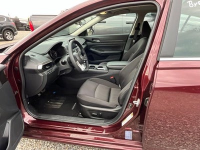 2025 Nissan Altima SV FWD