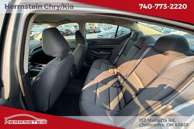 2024 Nissan Altima SV FWD