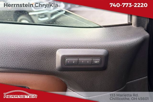 2021 Nissan TITAN Crew Cab Platinum Reserve 4x4