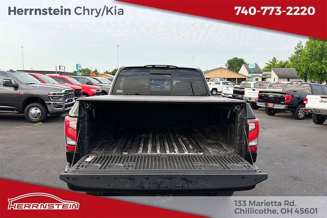 2021 Nissan TITAN Crew Cab Platinum Reserve 4x4