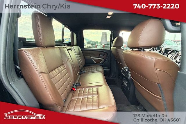 2021 Nissan TITAN Crew Cab Platinum Reserve 4x4