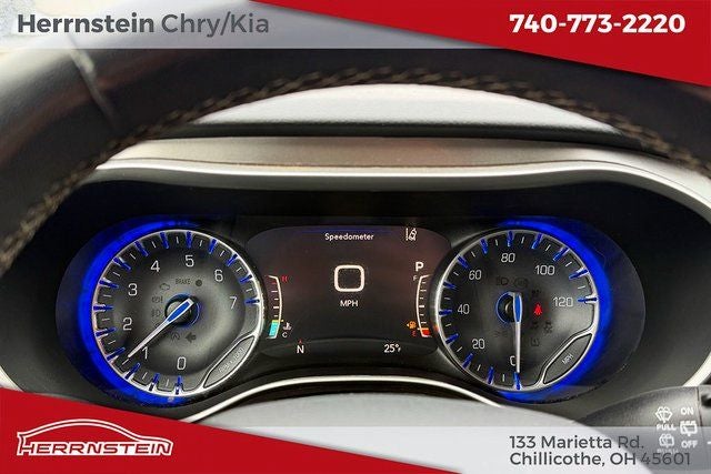 2022 Chrysler Pacifica Touring L