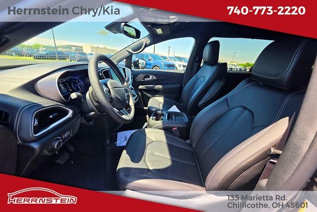 2027 Chrysler Pacifica PACIFICA SELECT