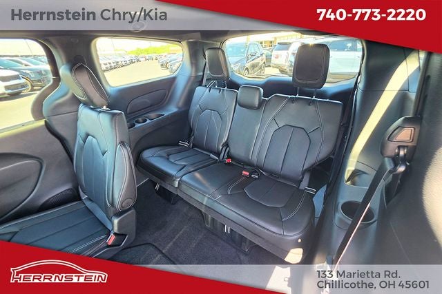 2027 Chrysler Pacifica PACIFICA SELECT