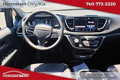 2027 Chrysler Pacifica PACIFICA SELECT