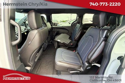 2027 Chrysler Pacifica PACIFICA SELECT