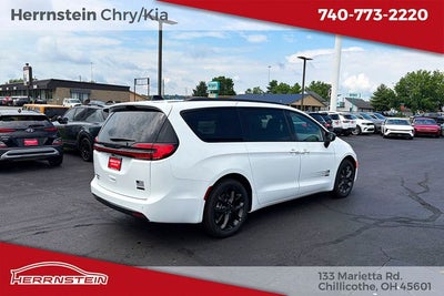 2027 Chrysler Pacifica PACIFICA SELECT