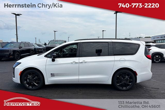 2027 Chrysler Pacifica PACIFICA SELECT