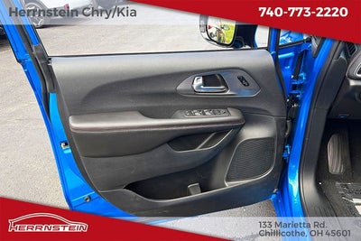 2027 Chrysler Pacifica PACIFICA SELECT