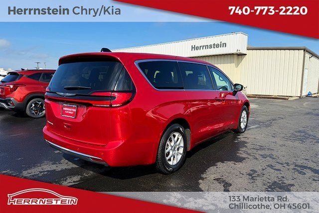 2024 Chrysler Pacifica Touring L
