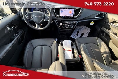 2026 Chrysler Voyager VOYAGER LX