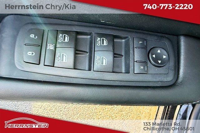 2026 Chrysler Voyager VOYAGER LX