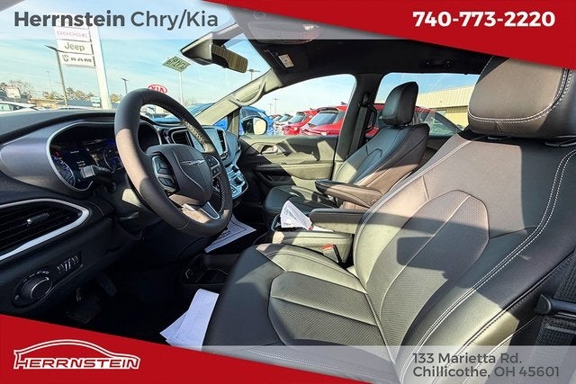 2026 Chrysler Voyager VOYAGER LX