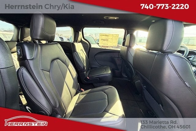 2026 Chrysler Voyager VOYAGER LX