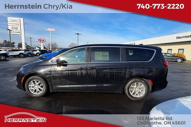 2026 Chrysler Voyager VOYAGER LX