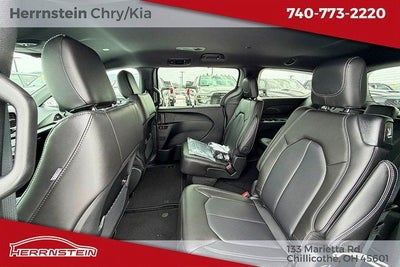 2026 Chrysler Voyager VOYAGER LX