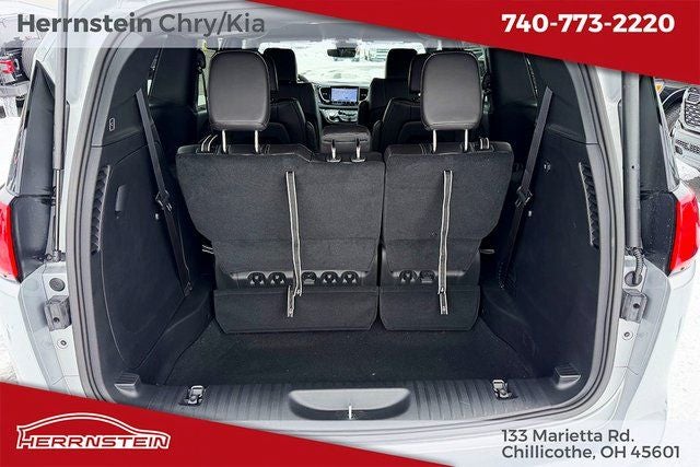 2026 Chrysler Voyager VOYAGER LX