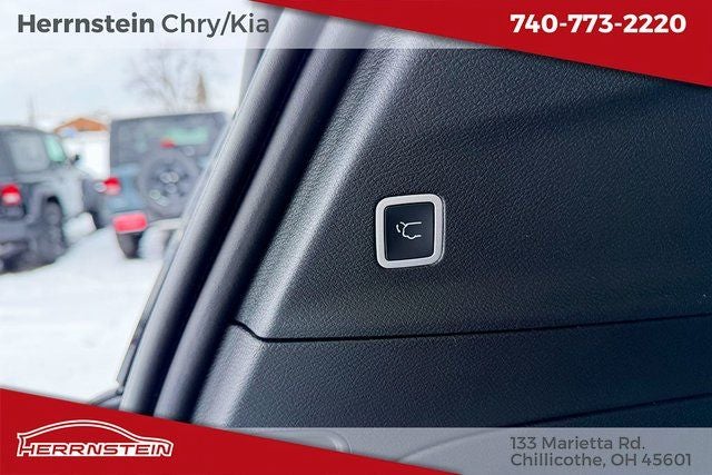 2026 Chrysler Voyager VOYAGER LX