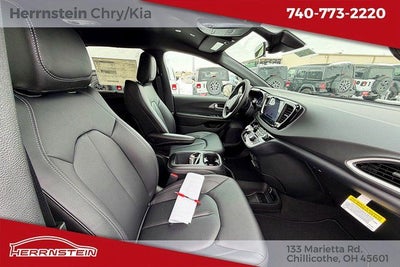 2026 Chrysler Voyager VOYAGER LX