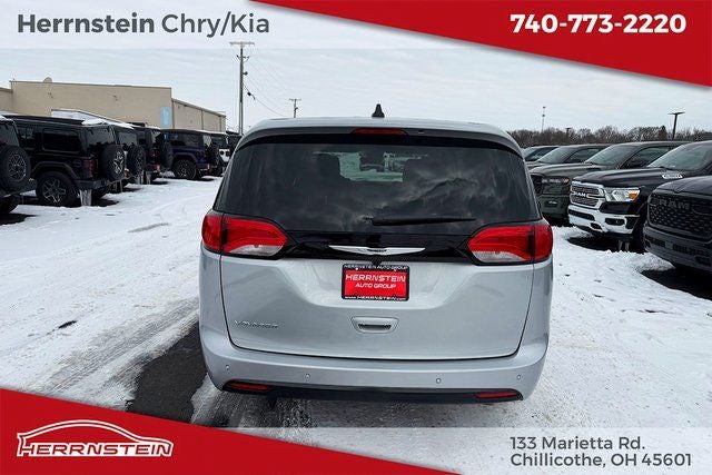 2026 Chrysler Voyager VOYAGER LX