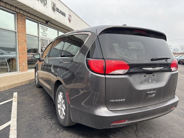 2023 Chrysler Voyager LX