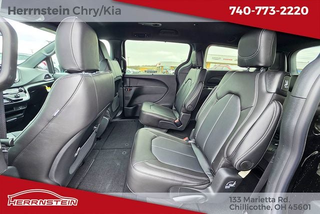 2026 Chrysler Voyager VOYAGER LX