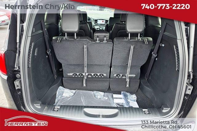 2026 Chrysler Voyager VOYAGER LX