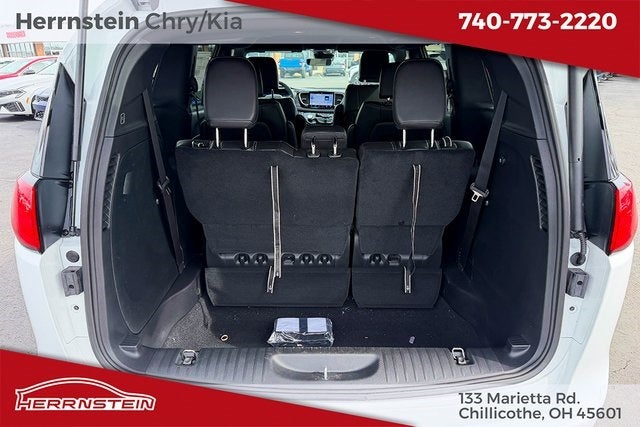 2026 Chrysler Voyager VOYAGER LX