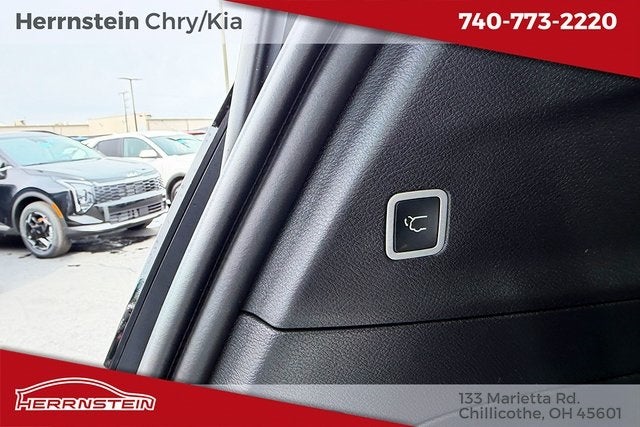 2026 Chrysler Voyager VOYAGER LX