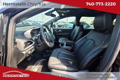 2026 Chrysler Voyager VOYAGER LX